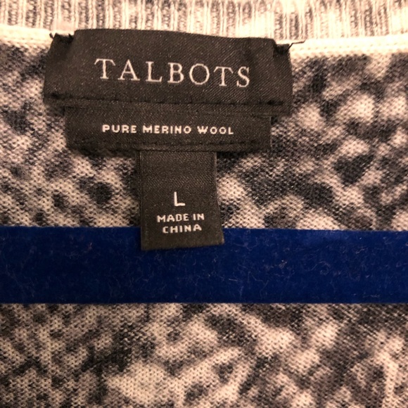 Talbots Soft Merino Wool Bishop Sleeve V-Neck Sweater - Picture 7 of 10